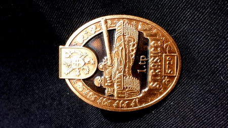 Zlat(mosazn) odznak 1.tankovho pluku